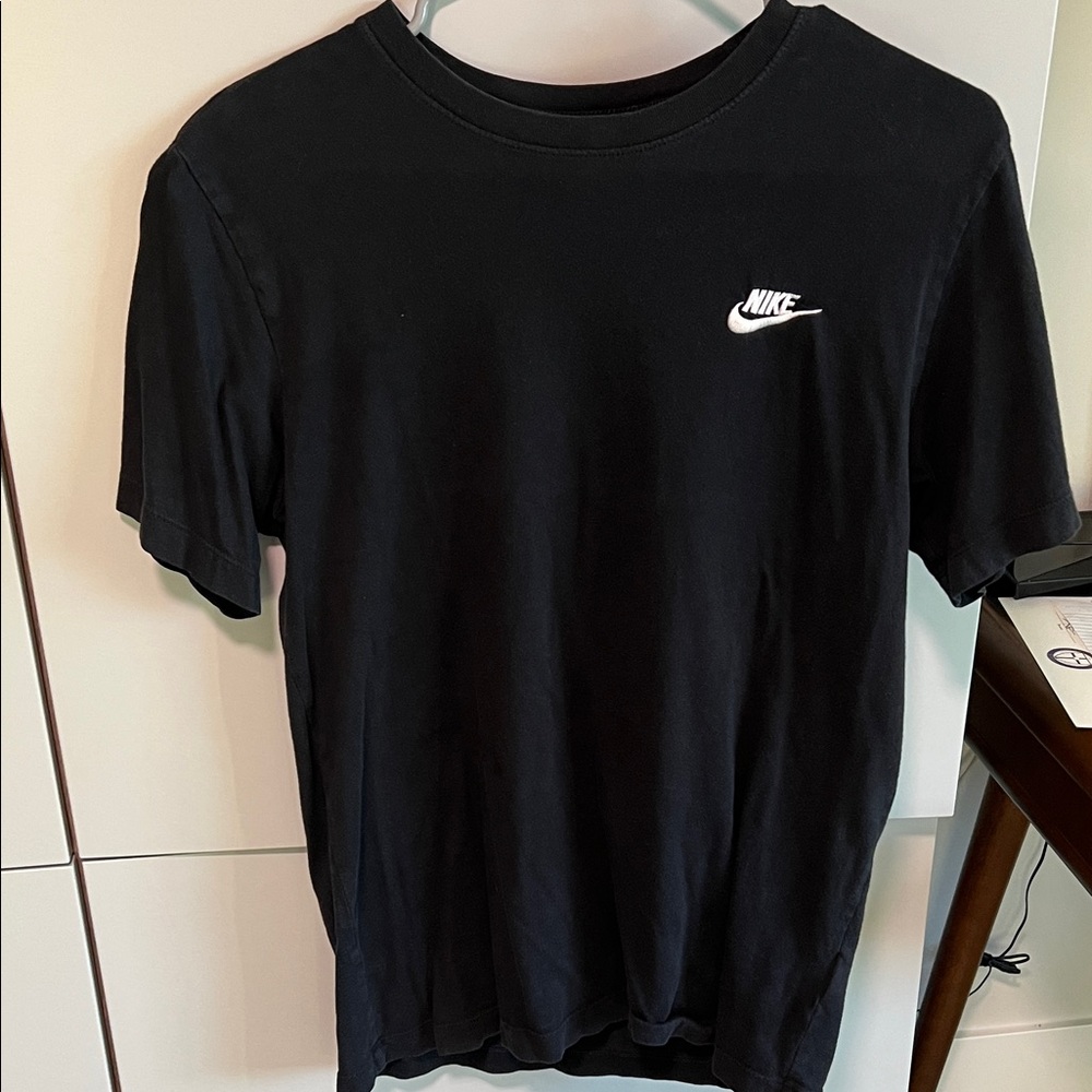 Nike Black Short Sleeve Tee with White Swoosh Logo